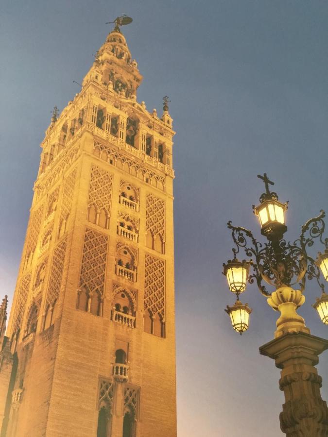 Sevilla-Triana Kültér fotó